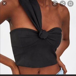 ASYMMETRIC CROP TOP